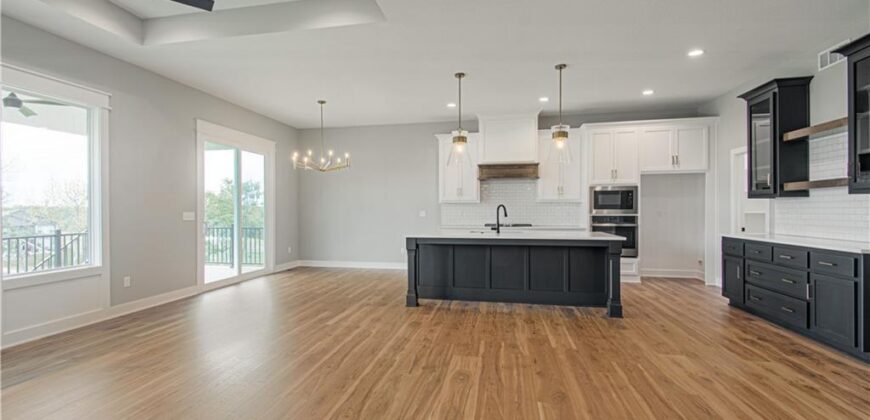 4855 NW Martin Street, Riverside, MO 64150