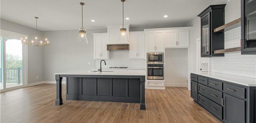 4855 NW Martin Street, Riverside, MO 64150