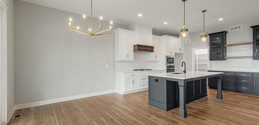 4855 NW Martin Street, Riverside, MO 64150