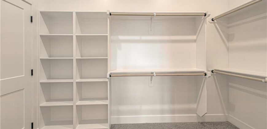 4855 NW Martin Street, Riverside, MO 64150