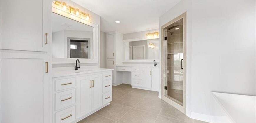 4705 NW Sienna Ridge, Riverside, MO 64150