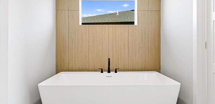 4705 NW Sienna Ridge, Riverside, MO 64150