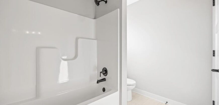 4705 NW Sienna Ridge, Riverside, MO 64150