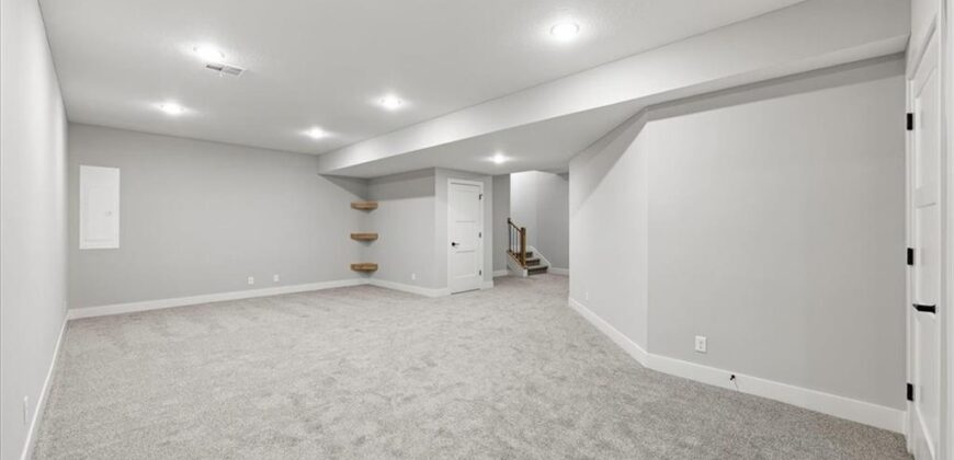 4705 NW Sienna Ridge, Riverside, MO 64150