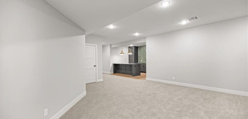 4705 NW Sienna Ridge, Riverside, MO 64150