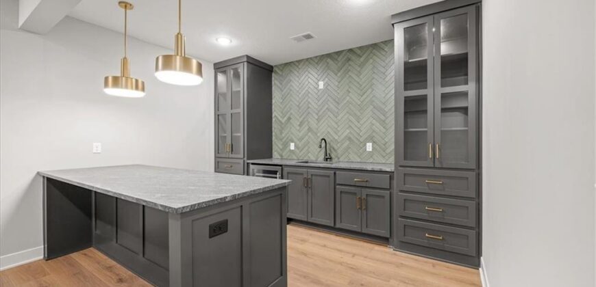 4705 NW Sienna Ridge, Riverside, MO 64150