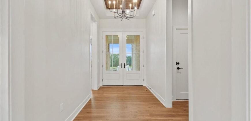 13458 Terrace Park Drive, Parkville, MO 64152