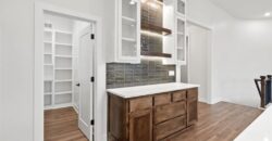 13458 Terrace Park Drive, Parkville, MO 64152