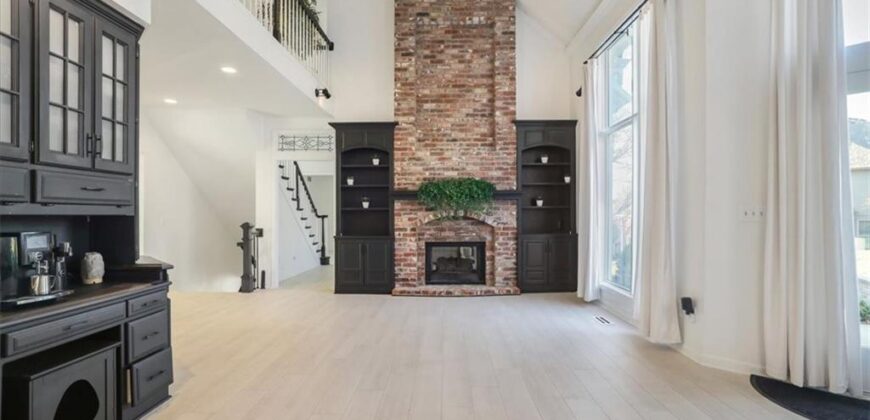 5929 N Mattox Road, Kansas City, MO 64151