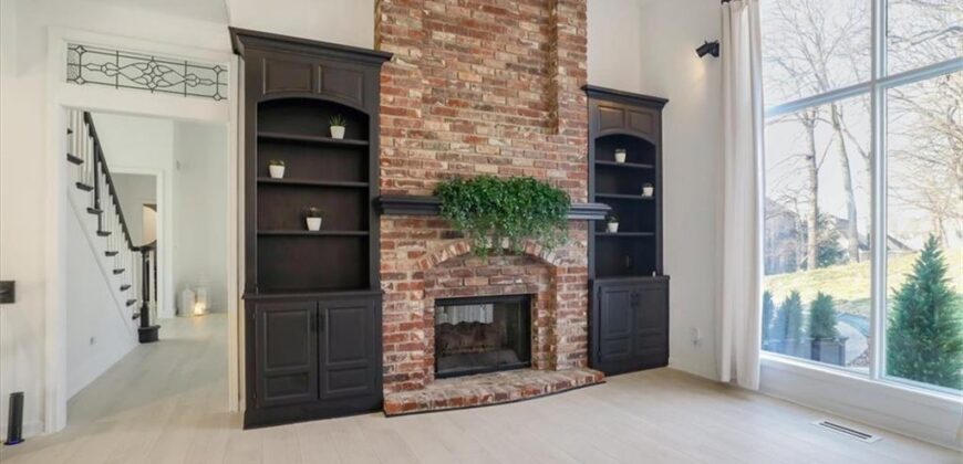 5929 N Mattox Road, Kansas City, MO 64151