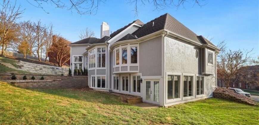 5929 N Mattox Road, Kansas City, MO 64151