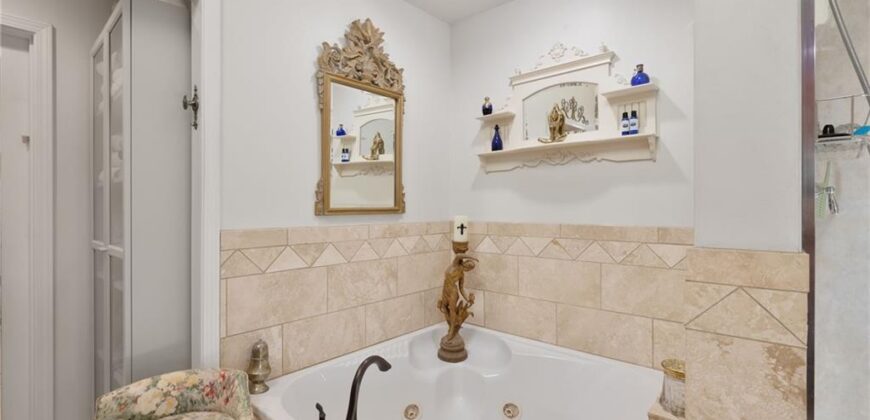 4203 NE 57th Terrace, Kansas City, MO 64119