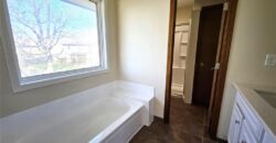1300 NE 80th Street, Kansas City, MO 64118