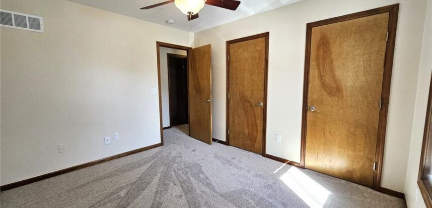 1300 NE 80th Street, Kansas City, MO 64118