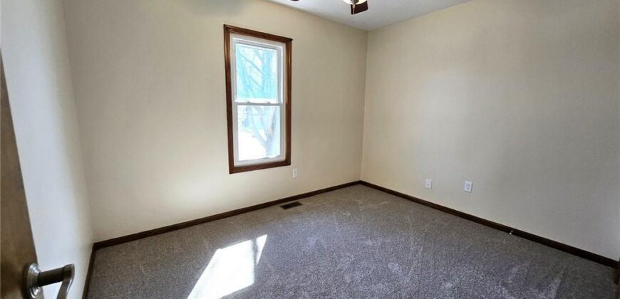 1300 NE 80th Street, Kansas City, MO 64118
