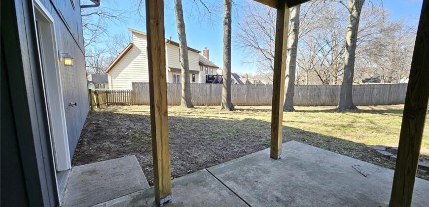 1300 NE 80th Street, Kansas City, MO 64118