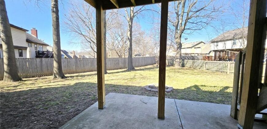 1300 NE 80th Street, Kansas City, MO 64118