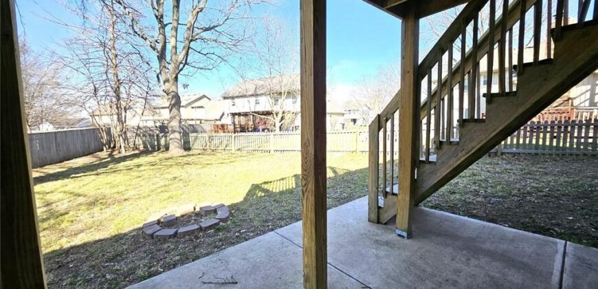 1300 NE 80th Street, Kansas City, MO 64118