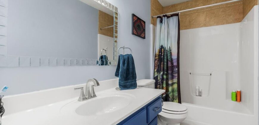 104 Gilliland Circle, Smithville, MO 64089