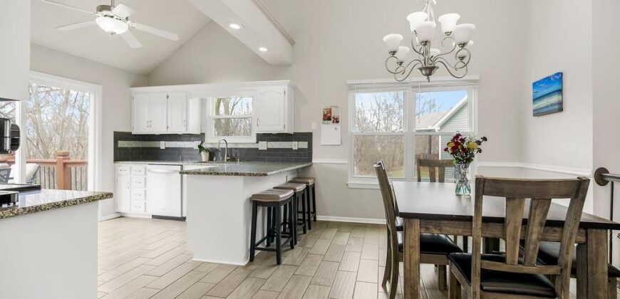 104 Gilliland Circle, Smithville, MO 64089