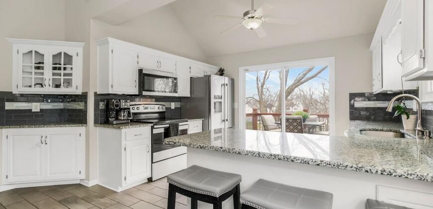 104 Gilliland Circle, Smithville, MO 64089