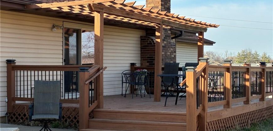 11017 NW Crooked Road, Kansas City, MO 64152