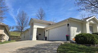 7833 N Cherry Street, Kansas City, MO 64118