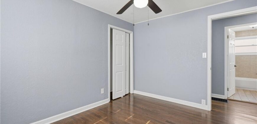 1002 NE 62nd St N/A, Gladstone, MO 64118