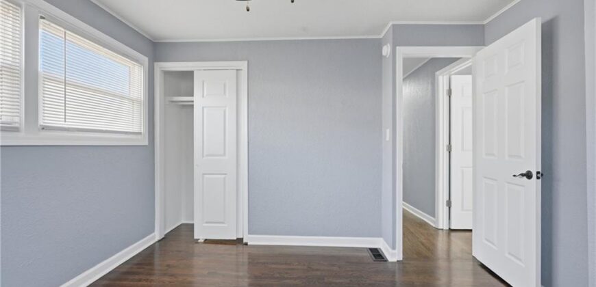 1002 NE 62nd St N/A, Gladstone, MO 64118