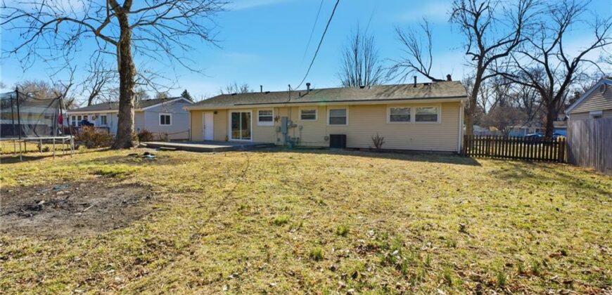 1002 NE 62nd St N/A, Gladstone, MO 64118
