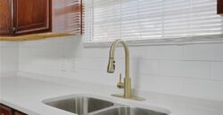 1002 NE 62nd St N/A, Gladstone, MO 64118