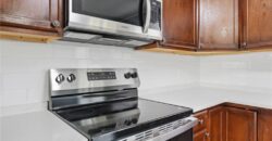 1002 NE 62nd St N/A, Gladstone, MO 64118