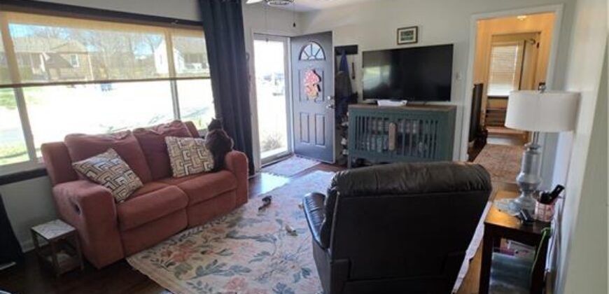 1911 NE 55TH Street, Kansas City, MO 64118