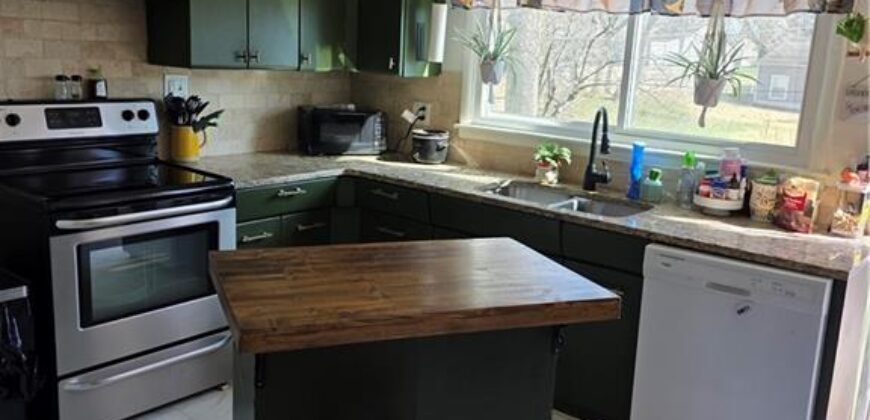 1911 NE 55TH Street, Kansas City, MO 64118