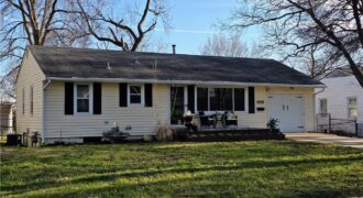 1911 NE 55TH Street, Kansas City, MO 64118