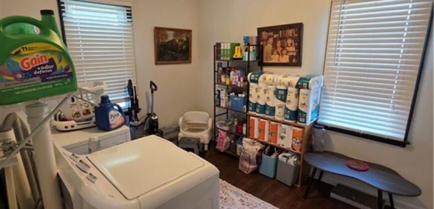 1911 NE 55TH Street, Kansas City, MO 64118