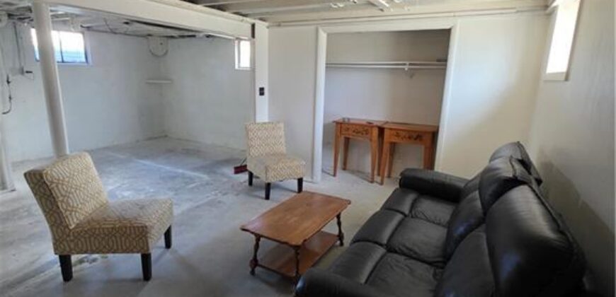 1911 NE 55TH Street, Kansas City, MO 64118