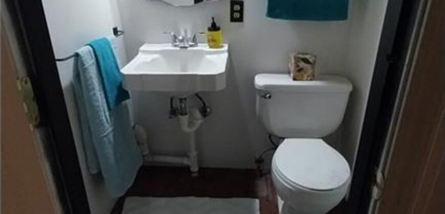 1911 NE 55TH Street, Kansas City, MO 64118