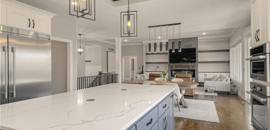 2002 Foxtail Point, Kearney, MO 64060