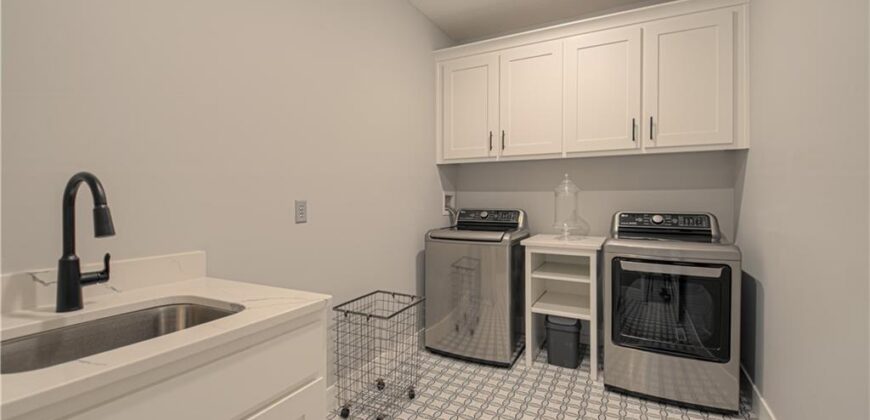 2002 Foxtail Point, Kearney, MO 64060