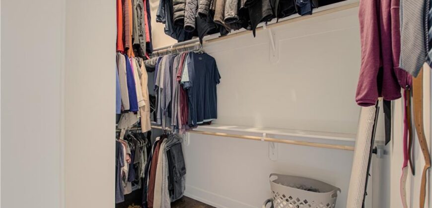 2002 Foxtail Point, Kearney, MO 64060