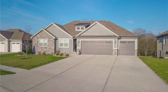2002 Foxtail Point, Kearney, MO 64060