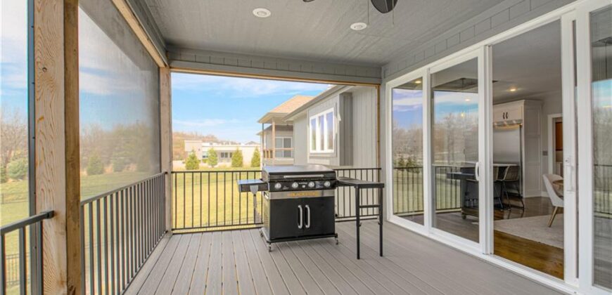 2002 Foxtail Point, Kearney, MO 64060