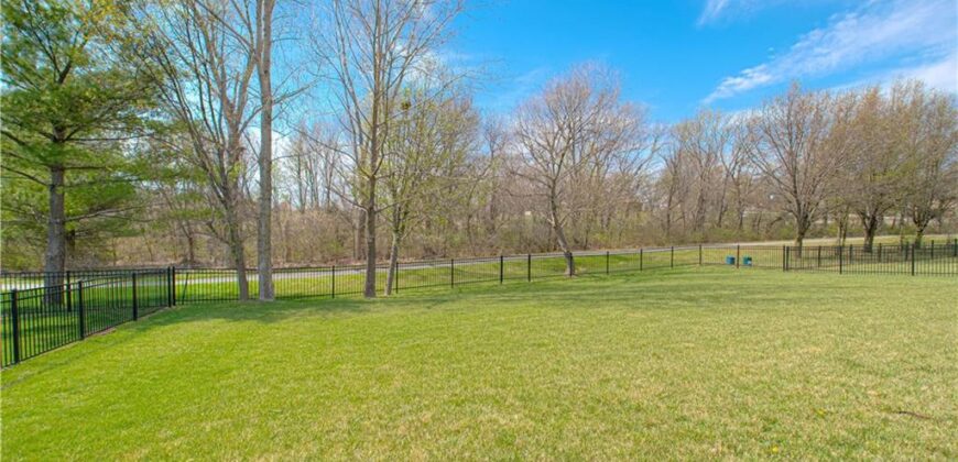 2002 Foxtail Point, Kearney, MO 64060