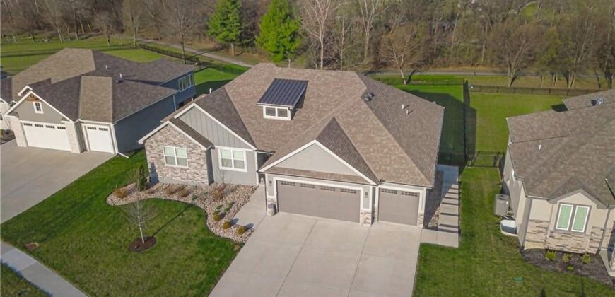 2002 Foxtail Point, Kearney, MO 64060