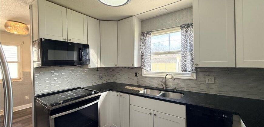 7801 NE San Rafael Drive, Kansas City, MO 64119