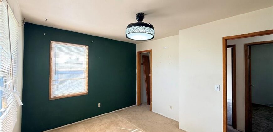 7801 NE San Rafael Drive, Kansas City, MO 64119