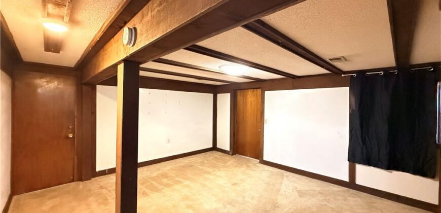 7801 NE San Rafael Drive, Kansas City, MO 64119