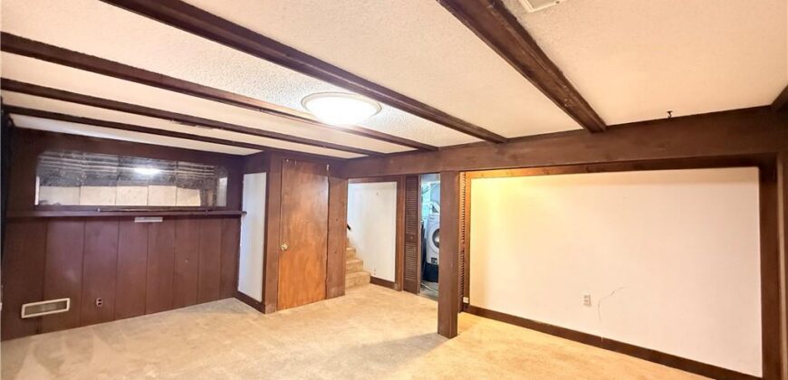 7801 NE San Rafael Drive, Kansas City, MO 64119