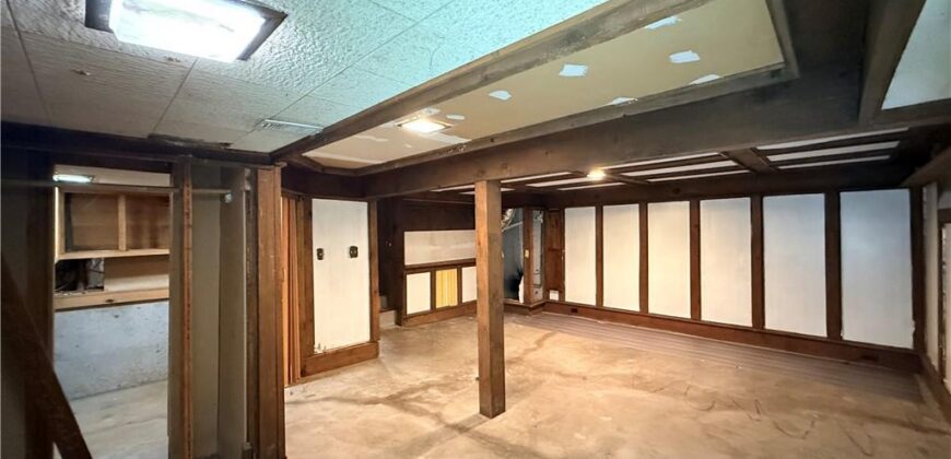 7801 NE San Rafael Drive, Kansas City, MO 64119